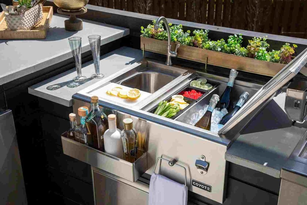 Outdoor kitchen accessories 